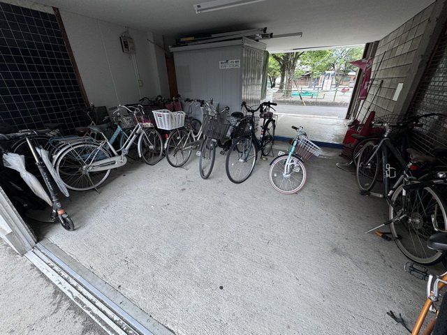 その他共有部分　駐車場