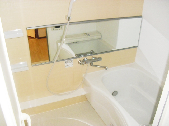 バス・シャワールーム　同物件別号室の写真です。