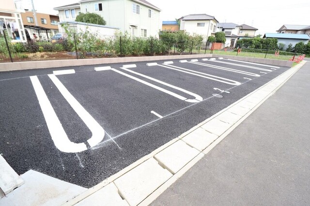 駐車場　駐車場