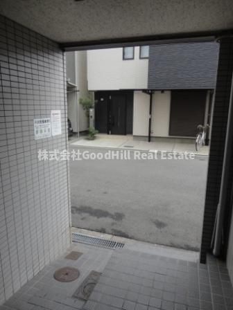 エントランス　コートヴィエール新大阪