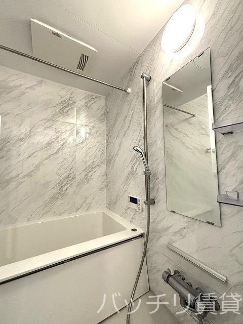 バス・シャワールーム　同シリーズの別のお部屋。現況を優先します。