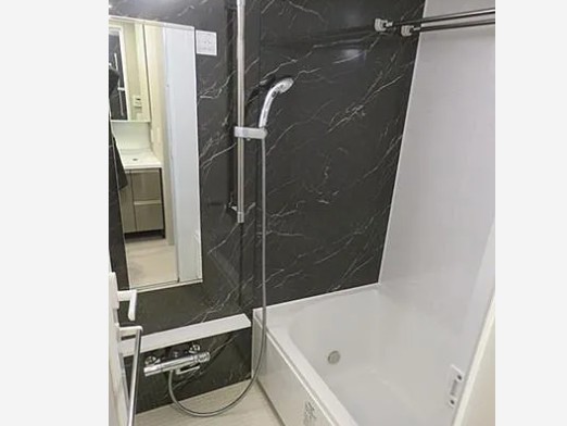 バス・シャワールーム　きれいなお風呂です