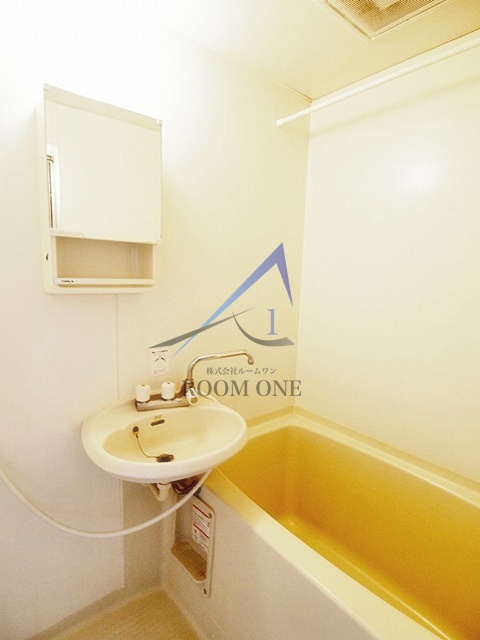 バス・シャワールーム　お風呂です。