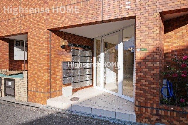 エントランス　清潔なエントランスです