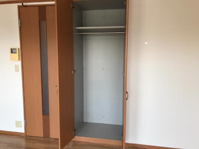 収納　リビング収納