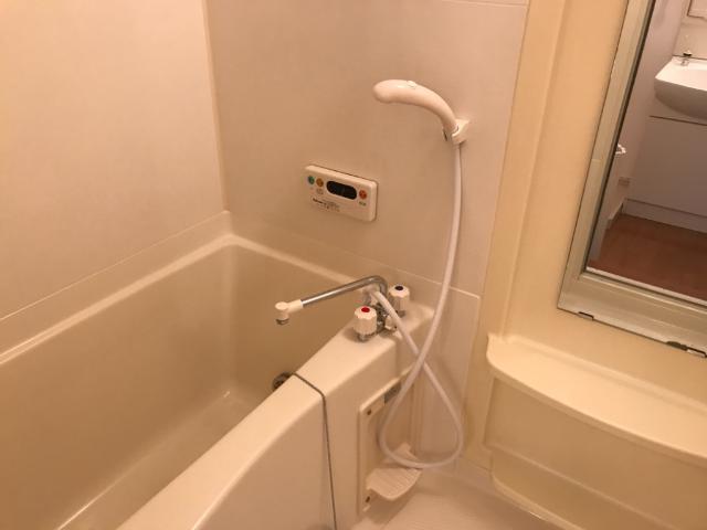 バス・シャワールーム　バス