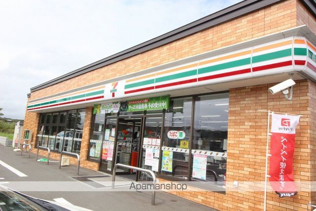 コンビニ　セブン－イレブン千歳大和店（コンビニ）まで308m