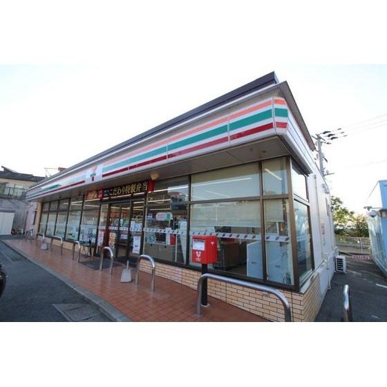 コンビニ　セブンイレブン大村須田ノ木町店（コンビニ）まで550m