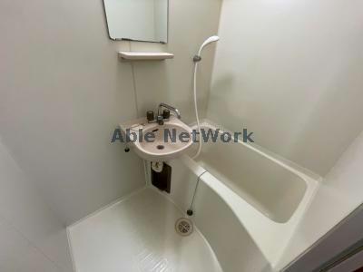 洗面設備　同型405