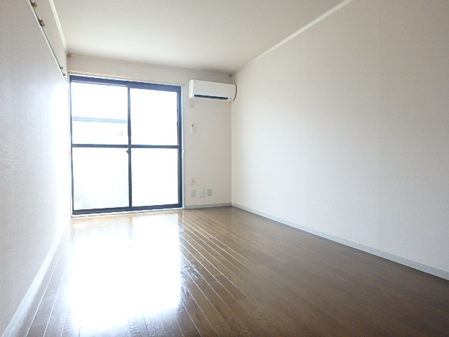 居室・リビング　別室参考写真