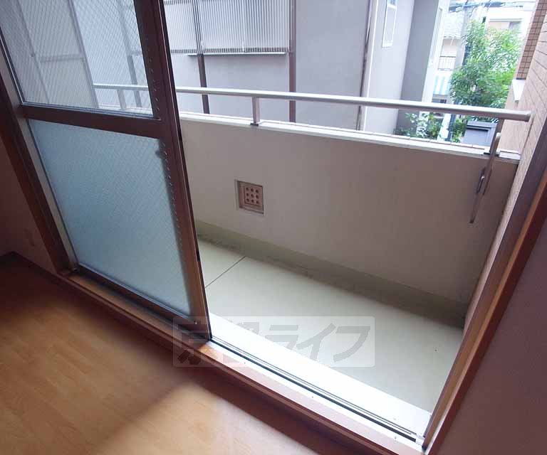 バルコニー　外に洗濯物が干せます！