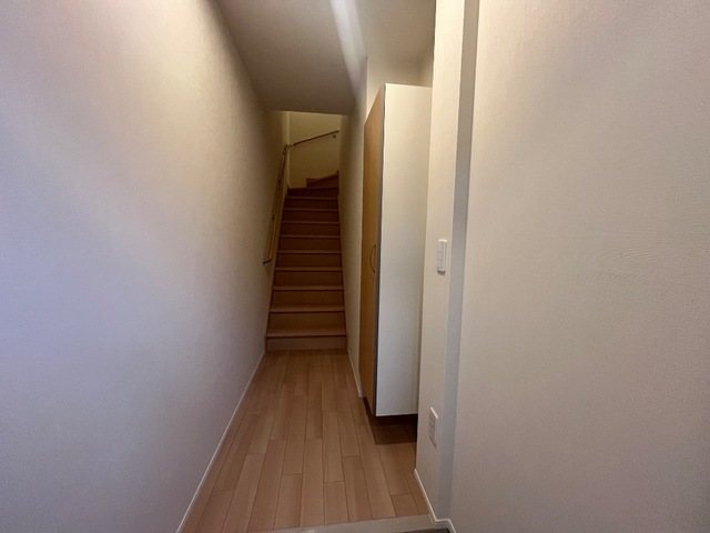 玄関　※サンプル画像です。