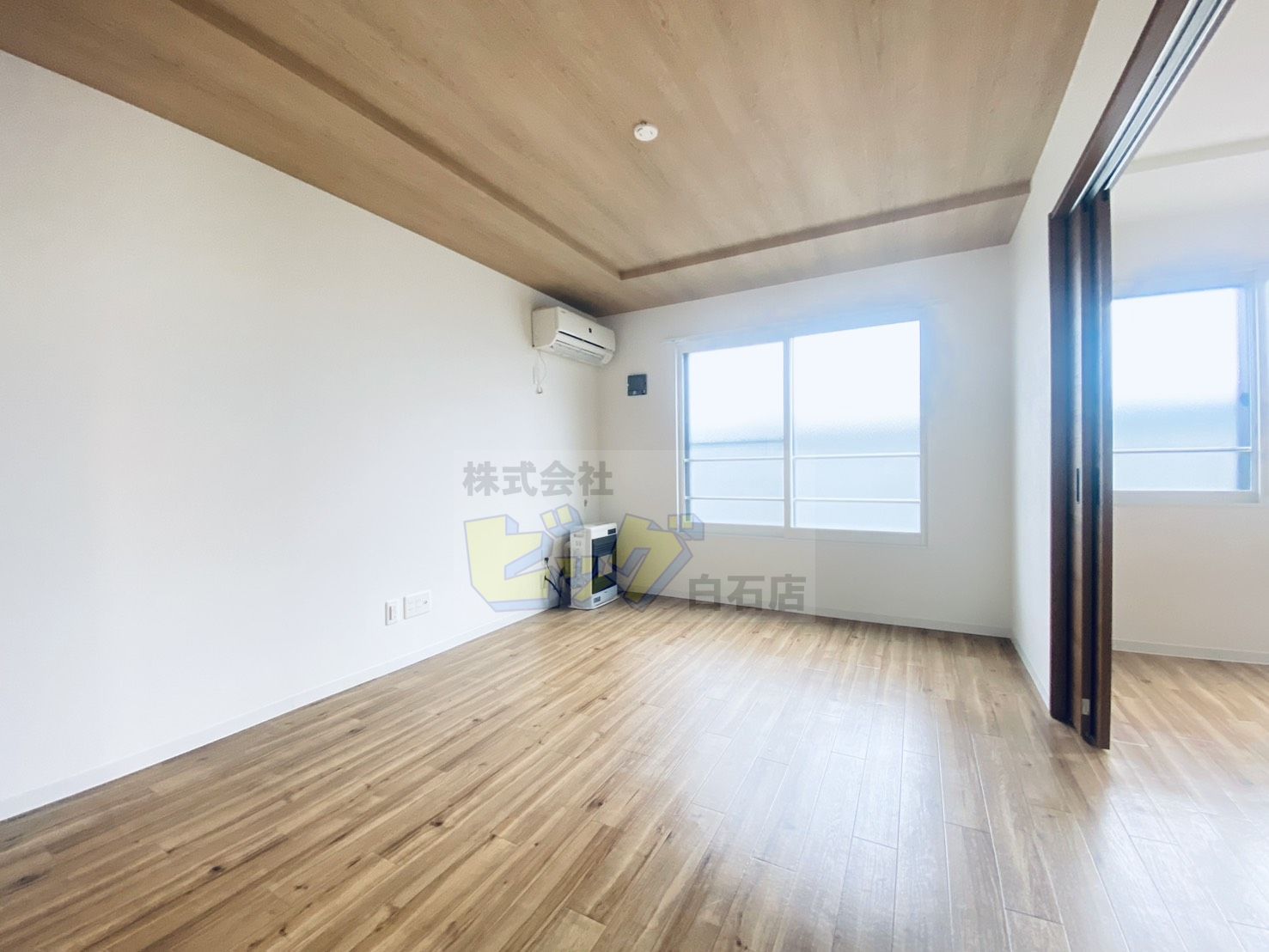 居室・リビング　使いやすい広々としたリビングです♪