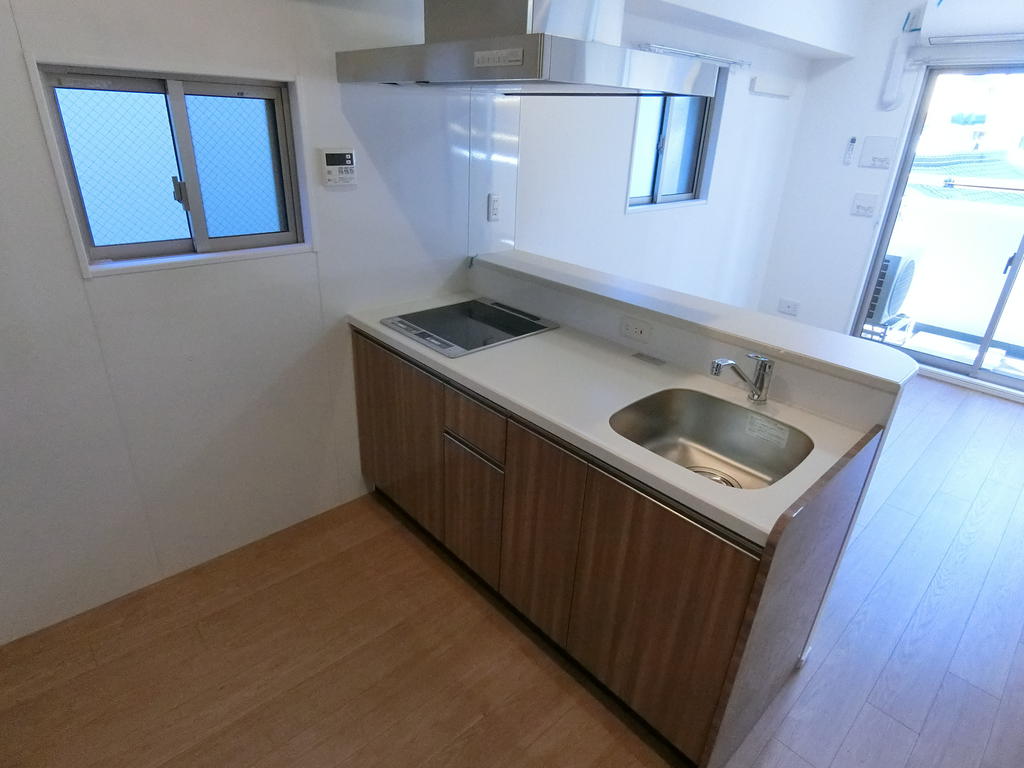 キッチン　IHシステムキッチンです