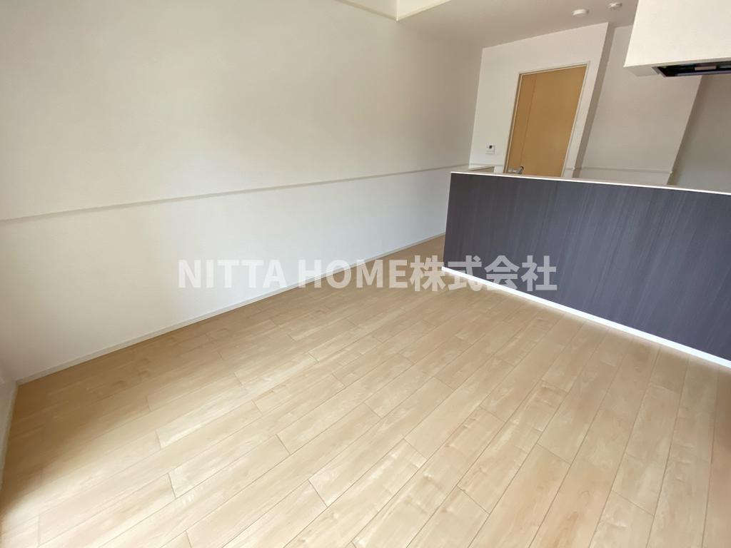 居室・リビング　アイランドキッチンがオシャレなリビングです(^_-)-☆