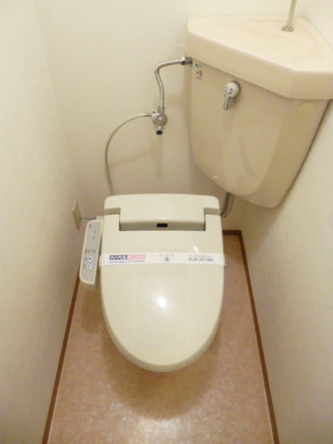 トイレ　温水洗浄便座