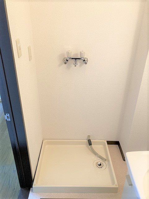 その他　室内洗濯機置場。