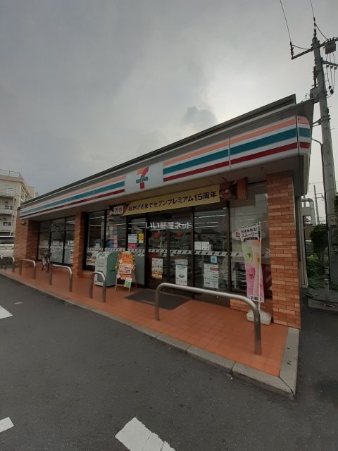 コンビニ　セブンイレブン 練馬大泉学園小前店（コンビニ）まで741m