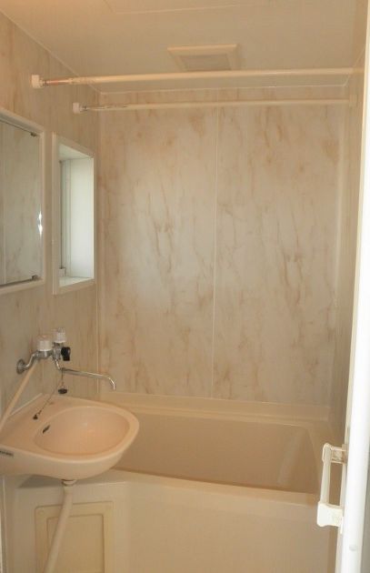 バス・シャワールーム　うれしいバストイレ別