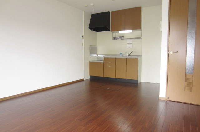 居室・リビング　広々１０帖で団欒タイム