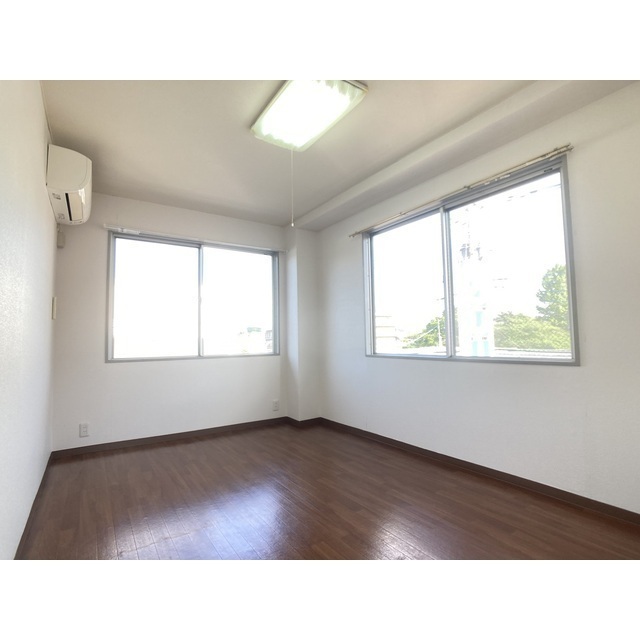 その他部屋・スペース　南側洋室