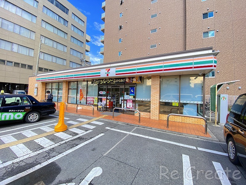 コンビニ　セブンイレブン大阪元町3丁目店（コンビニ）まで184m