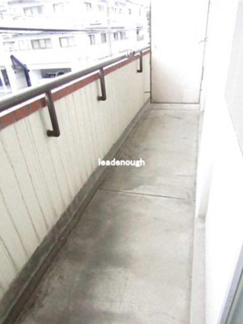 地下鉄中央線 深江橋駅 徒歩3分 4階建 築48年の内装写真