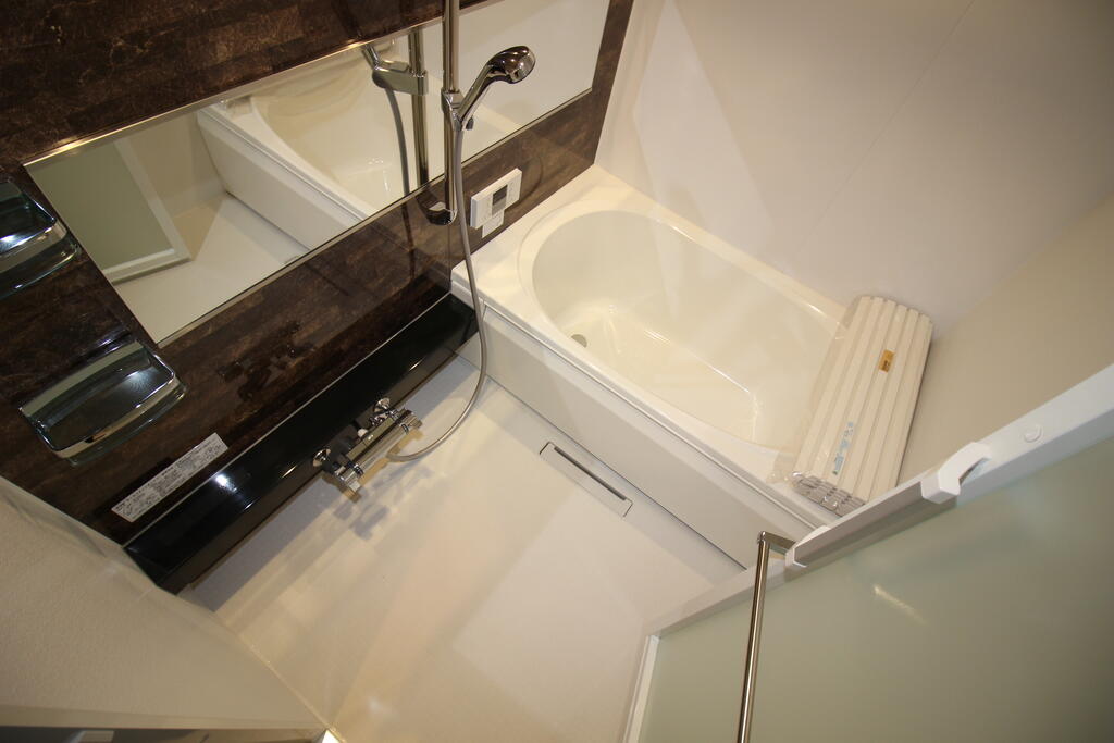 バス・シャワールーム　浴室：画像は同社類似物件の写真