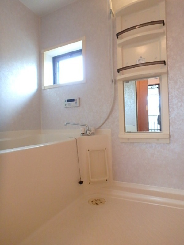 バス・シャワールーム　図面と現状に相違がある場合には現状を優先