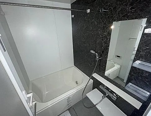 バス・シャワールーム　お風呂です