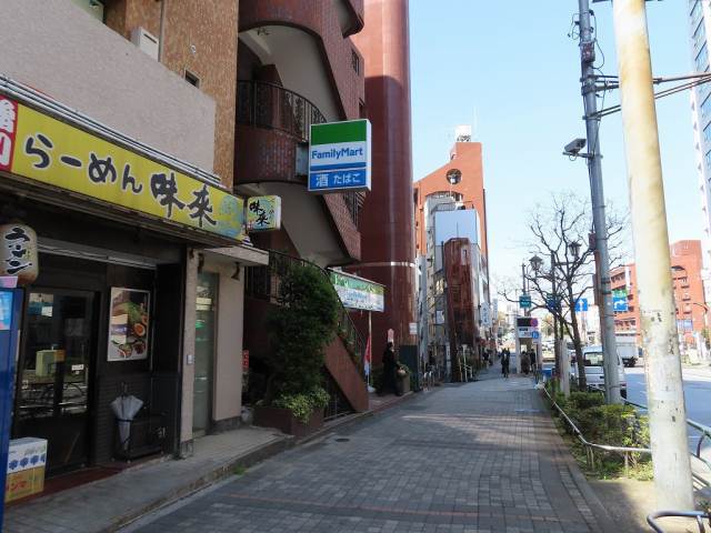 コンビニ　ファミリーマート要町駅前店（コンビニ）まで260m