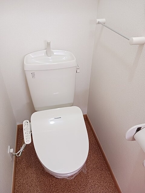 トイレ　清潔感のあるトイレです。