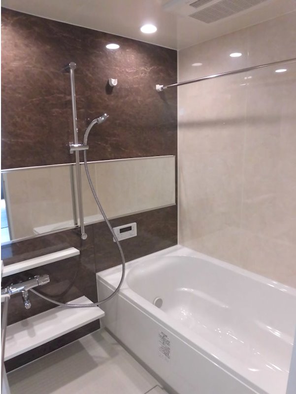 バス・シャワールーム