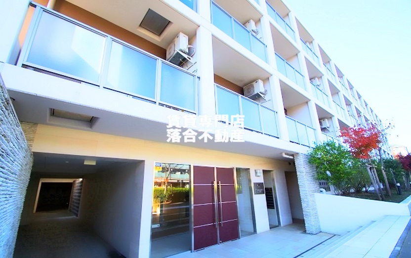 建物外観　しっかりとした建物♪