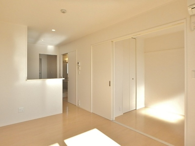 居室・リビング　図面と現状に相違がある場合には現状を優先