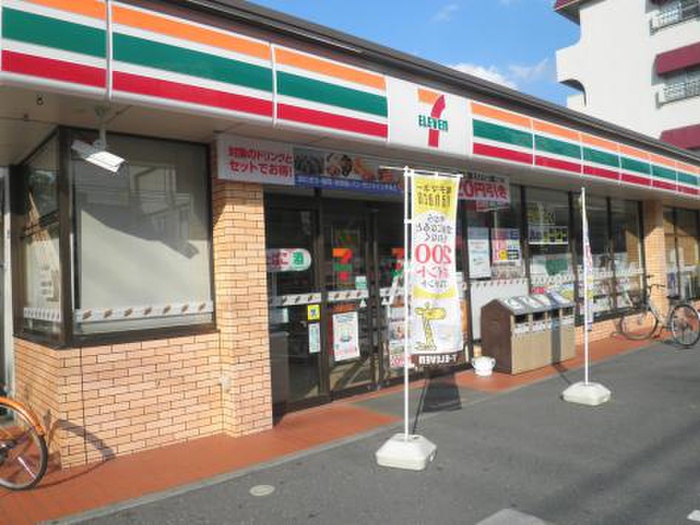 コンビニ　セブンイレブン板橋蓮根2丁目店（コンビニ）まで401m