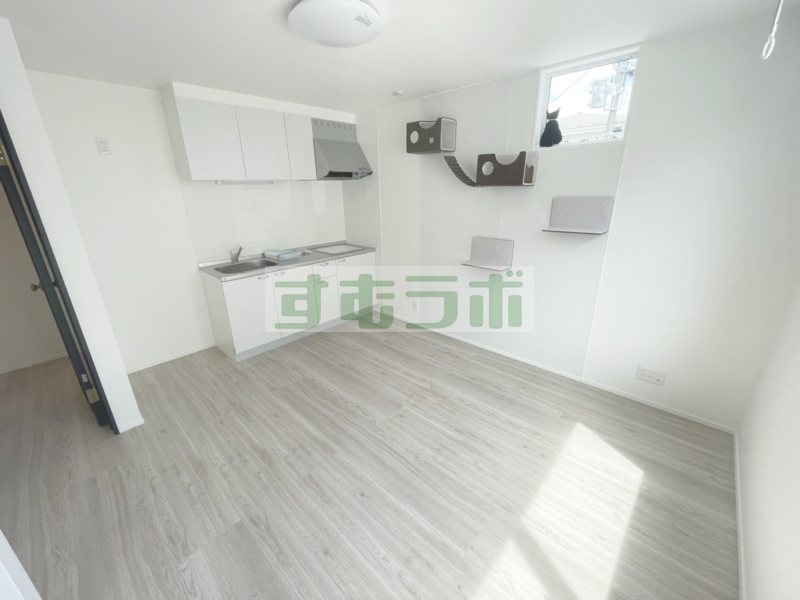 居室・リビング　傷がつきにくいフロア素材で猫ちゃんも安心！