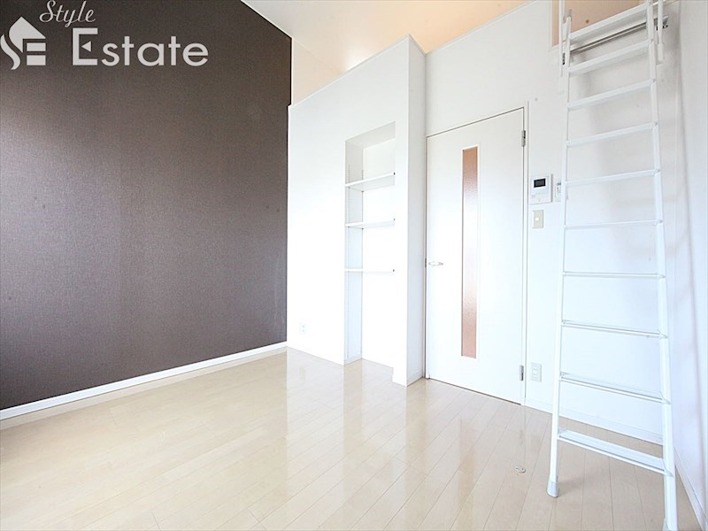 居室・リビング　内装