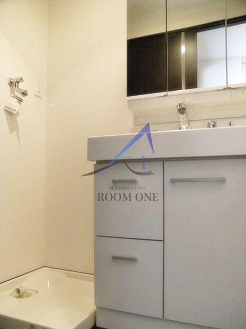 洗面設備　洗面台です。