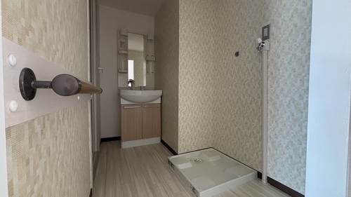 洗面設備　洗面化粧台（内装前）