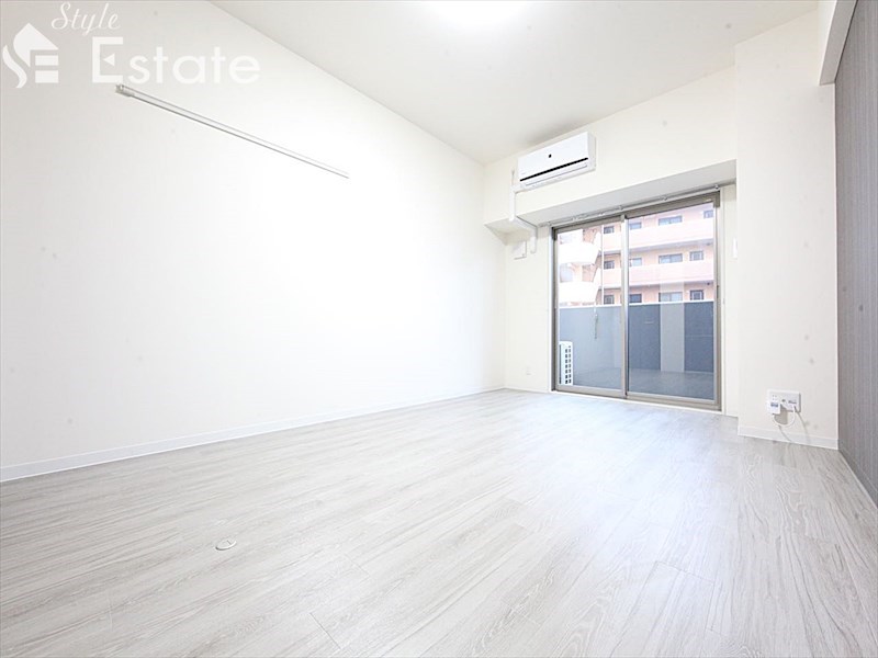 居室・リビング　内装