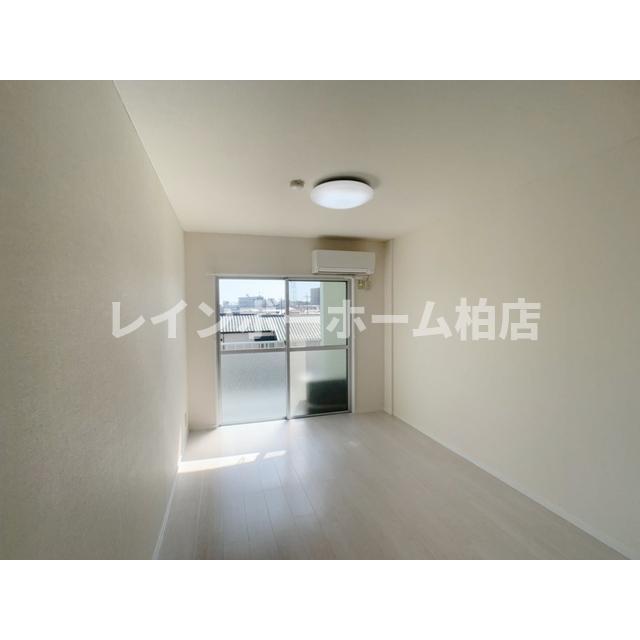 居室・リビング　おしゃれなリビングです