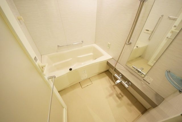 バス・シャワールーム　別部屋参考写真