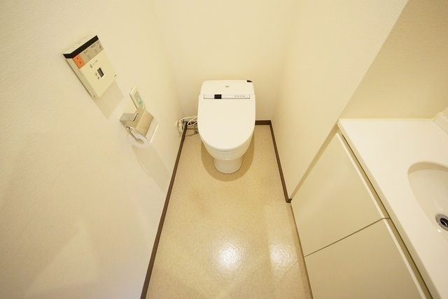 トイレ　別部屋参考写真