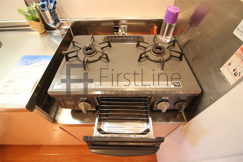 キッチン　写真は反転タイプ