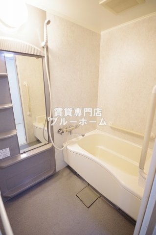 バス・シャワールーム　お風呂です