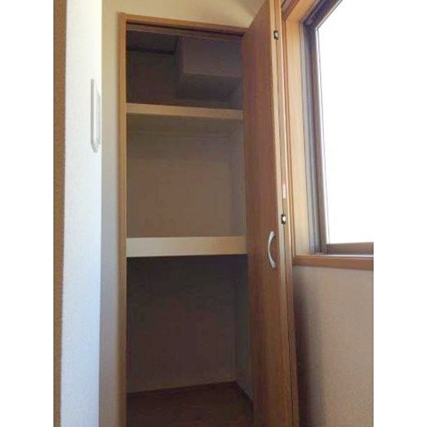 収納　写真は別部屋の為現況と異なる場合がございます