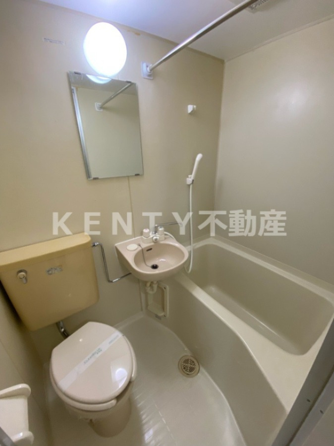 バス・シャワールーム　ゆったり過ごせるお風呂です