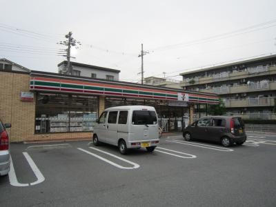 コンビニ　セブンイレブン大阪南津守6丁目店（コンビニ）まで164m