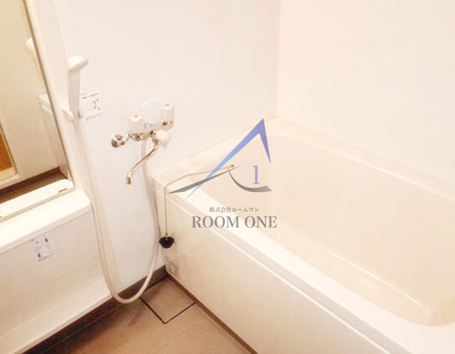 バス・シャワールーム　お風呂です。